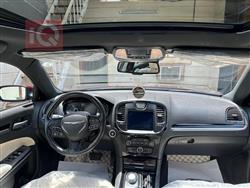 کرایسلەر 300